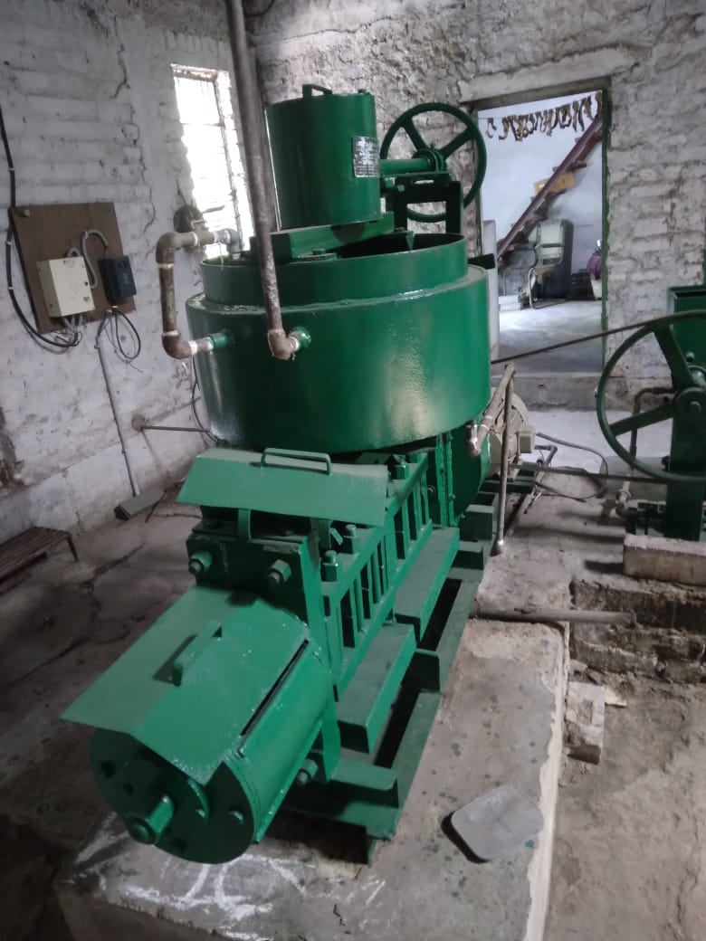 Steam based oil expeller 1 TPD 5