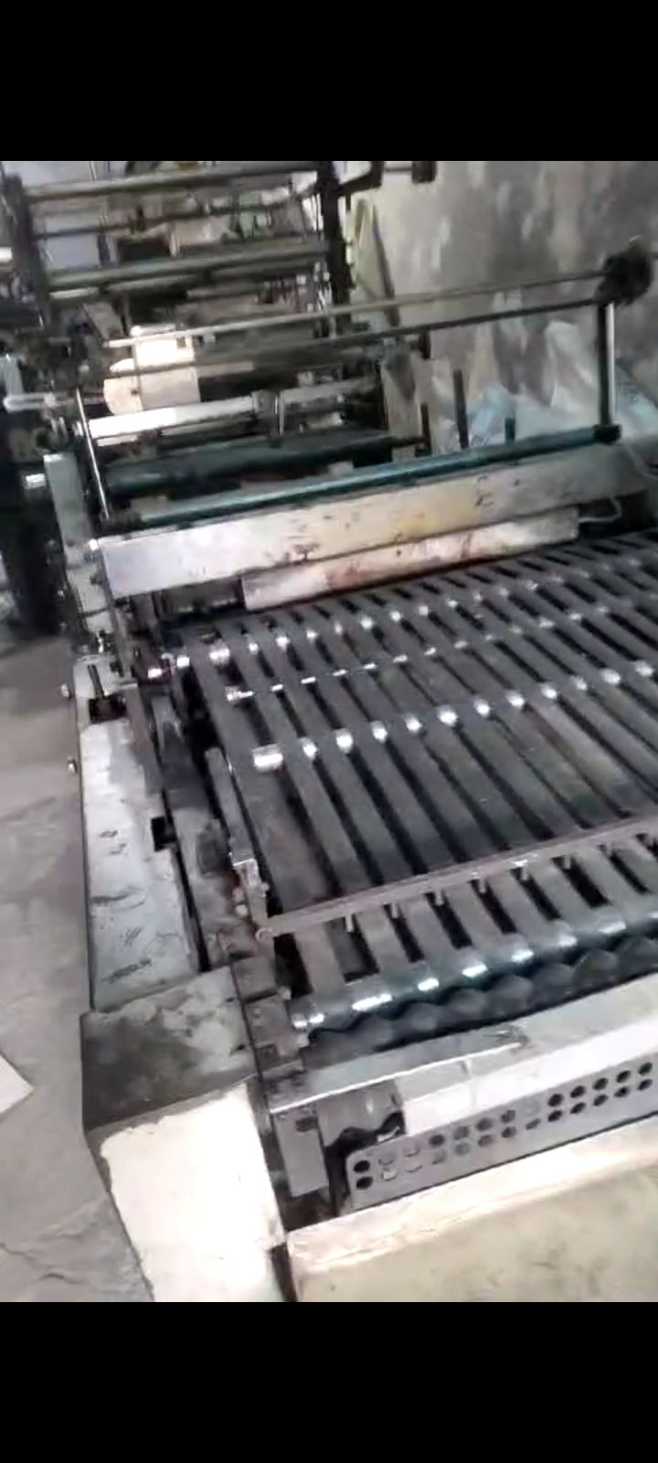 POLYTHENE CUTTING MACHINE 2
