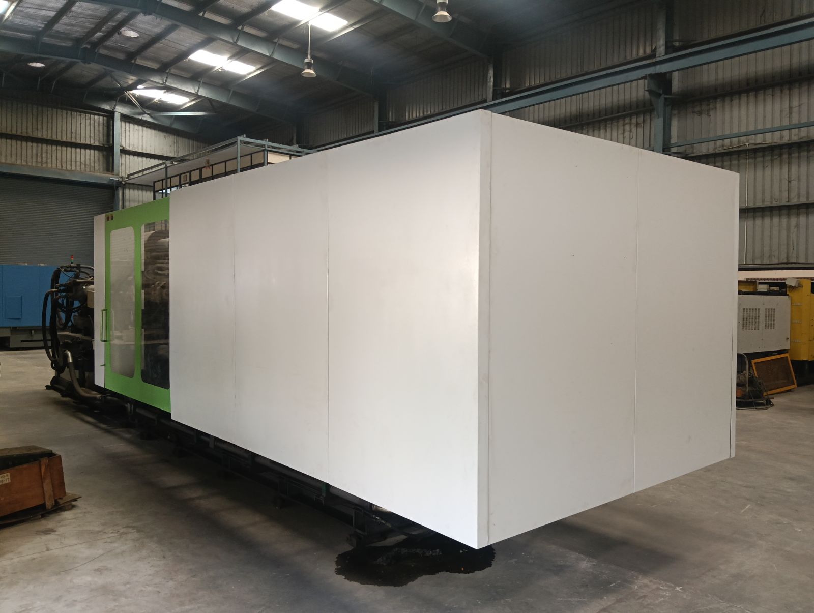 Imported LANSON LS 800 GT - S 800 ton Excellent condition injection molding machine for sale 4