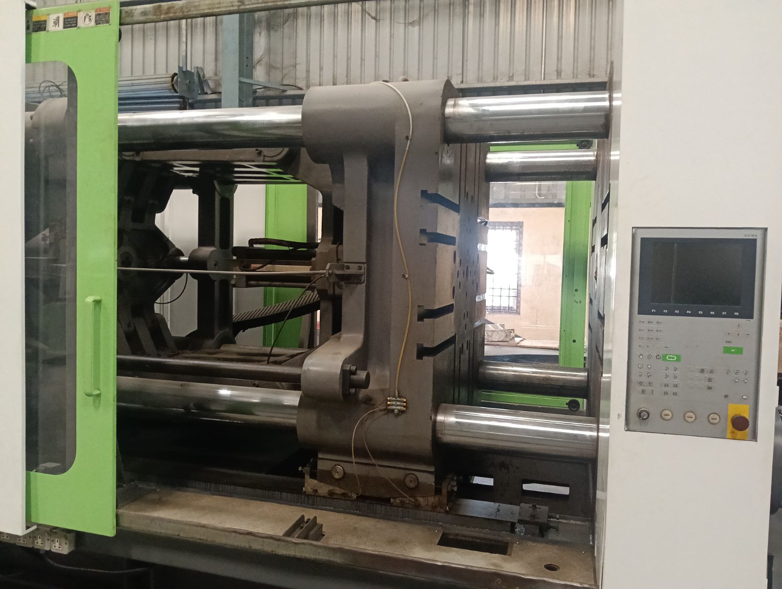 Imported LANSON LS 800 GT - S 800 ton Excellent condition injection molding machine for sale 6