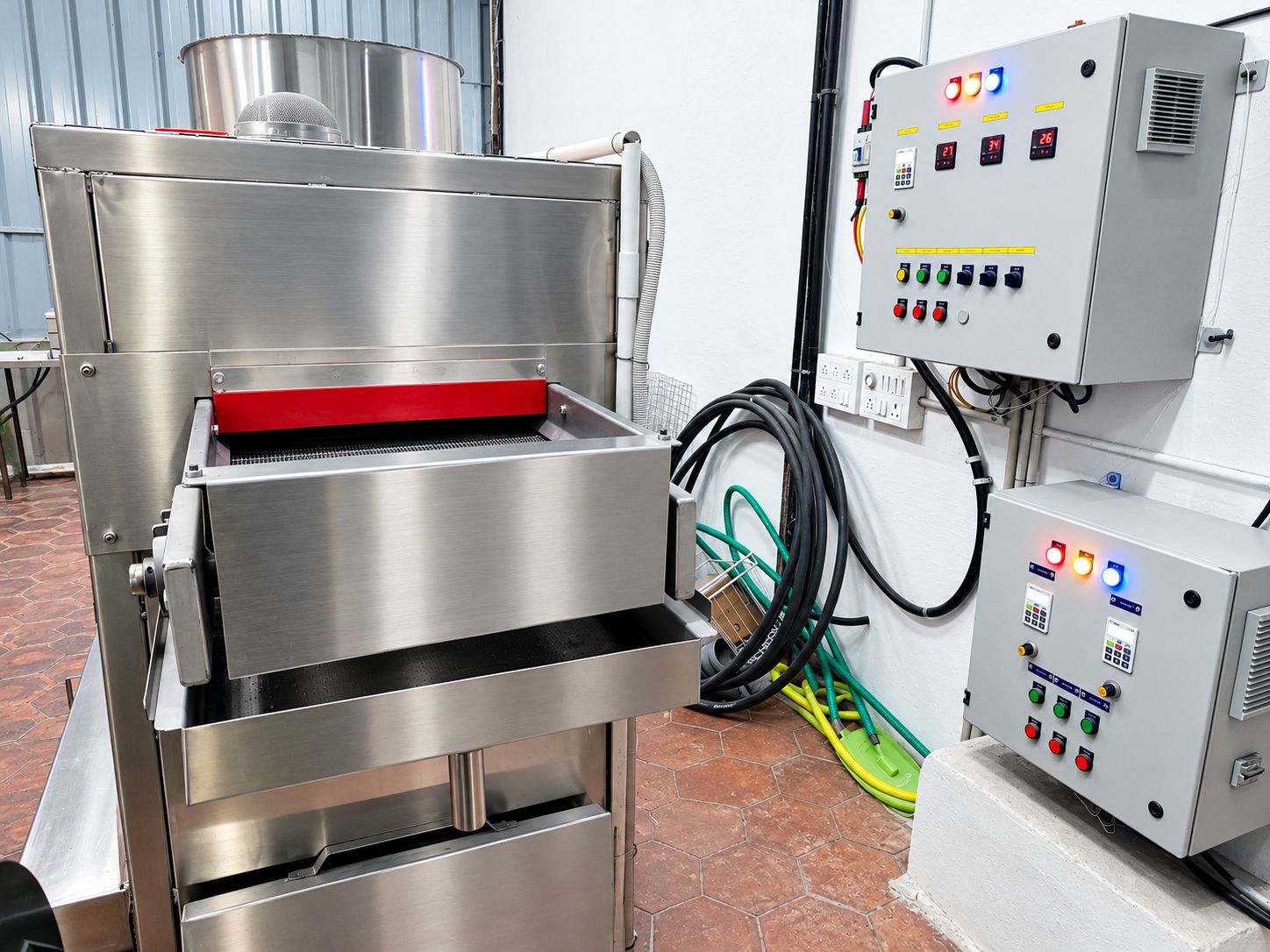 Three level belt conveyor hot air dryer 2