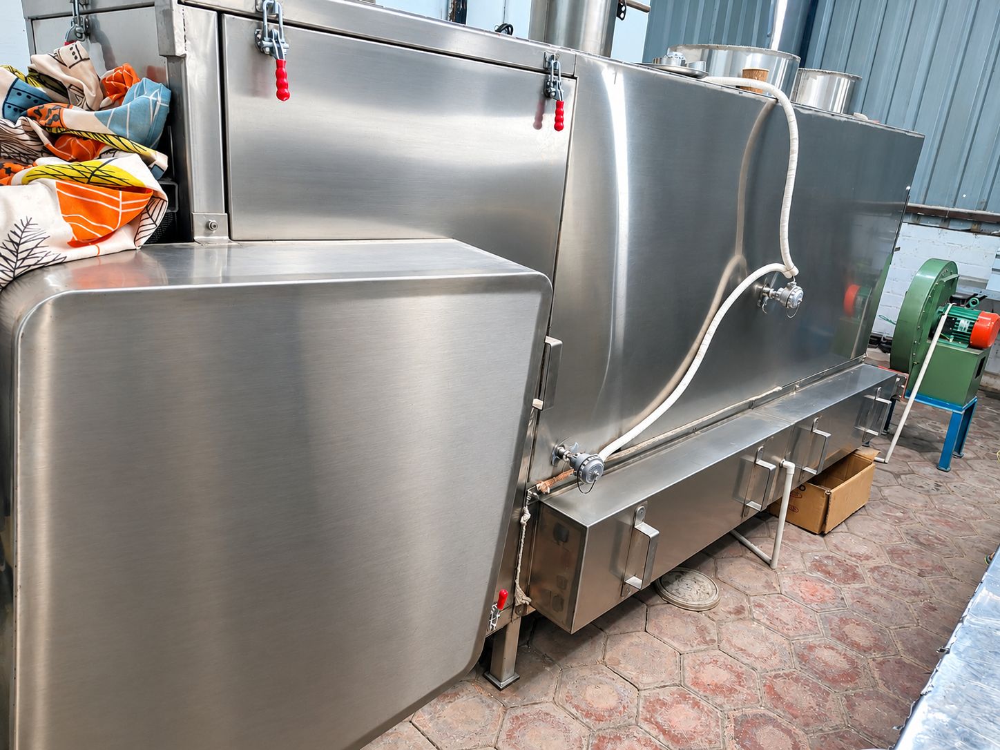 Three level belt conveyor hot air dryer 3