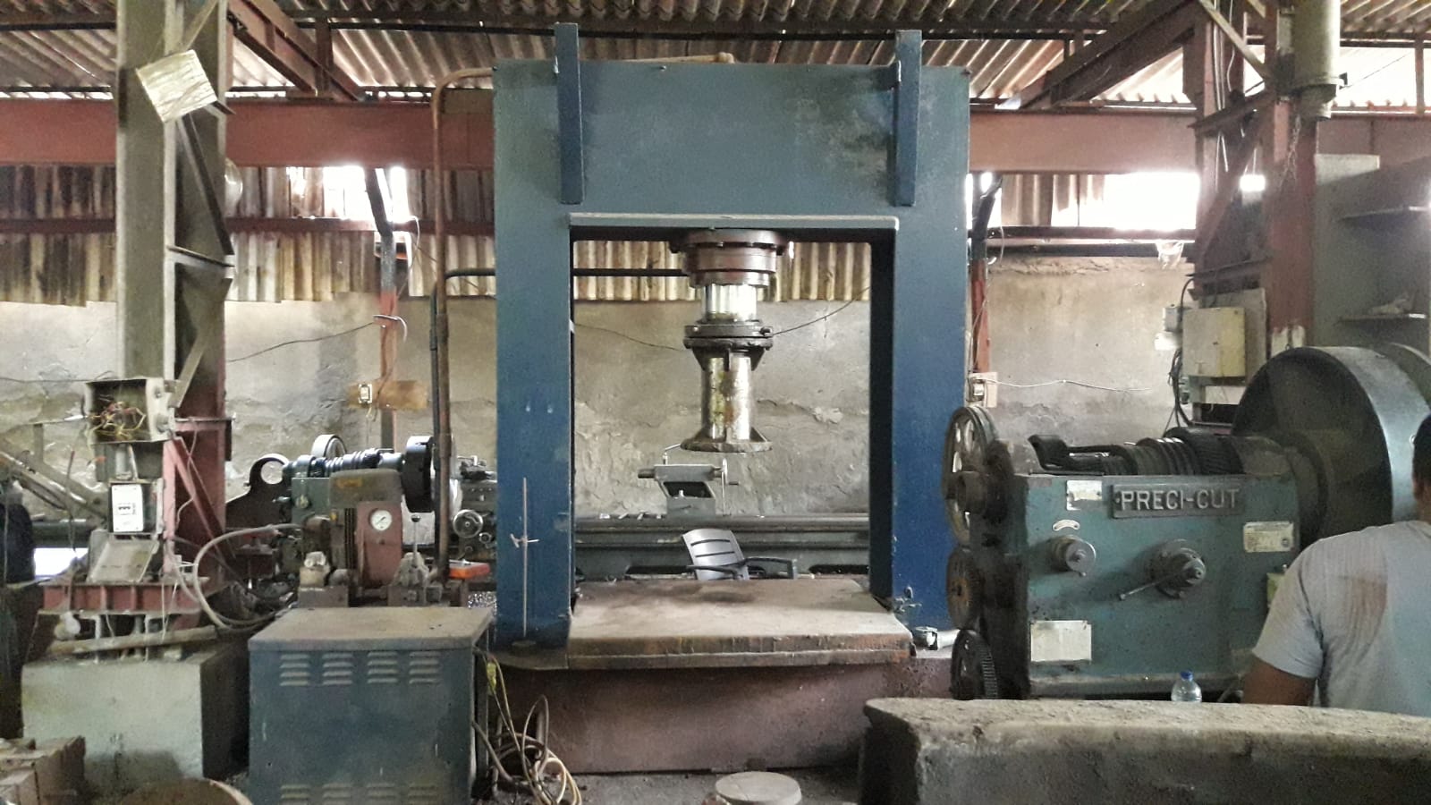 Hydraulic Press 400 Tonnes