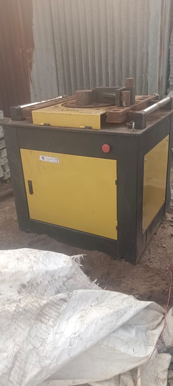 Bar bending machine