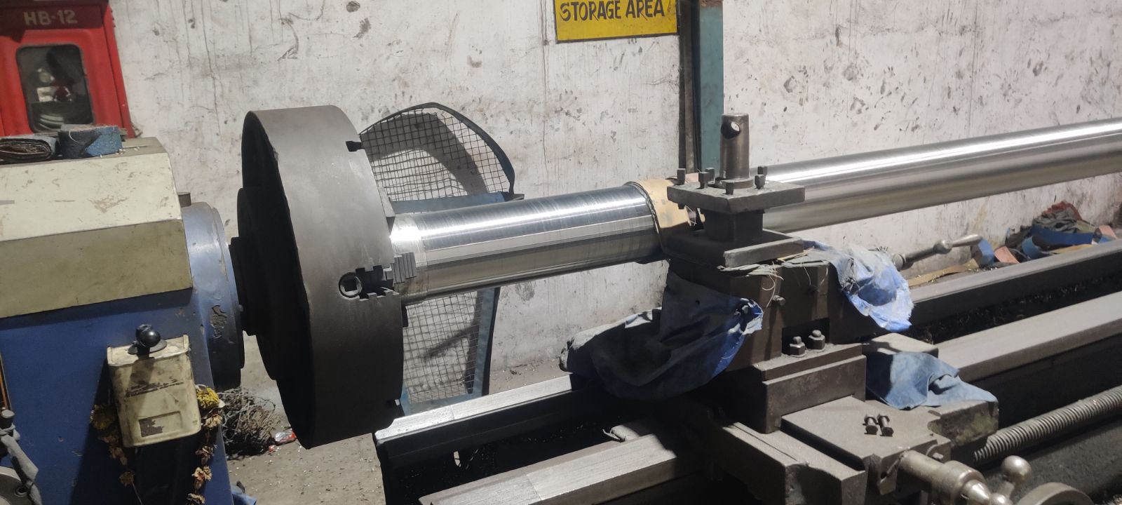 LATHE machine 3