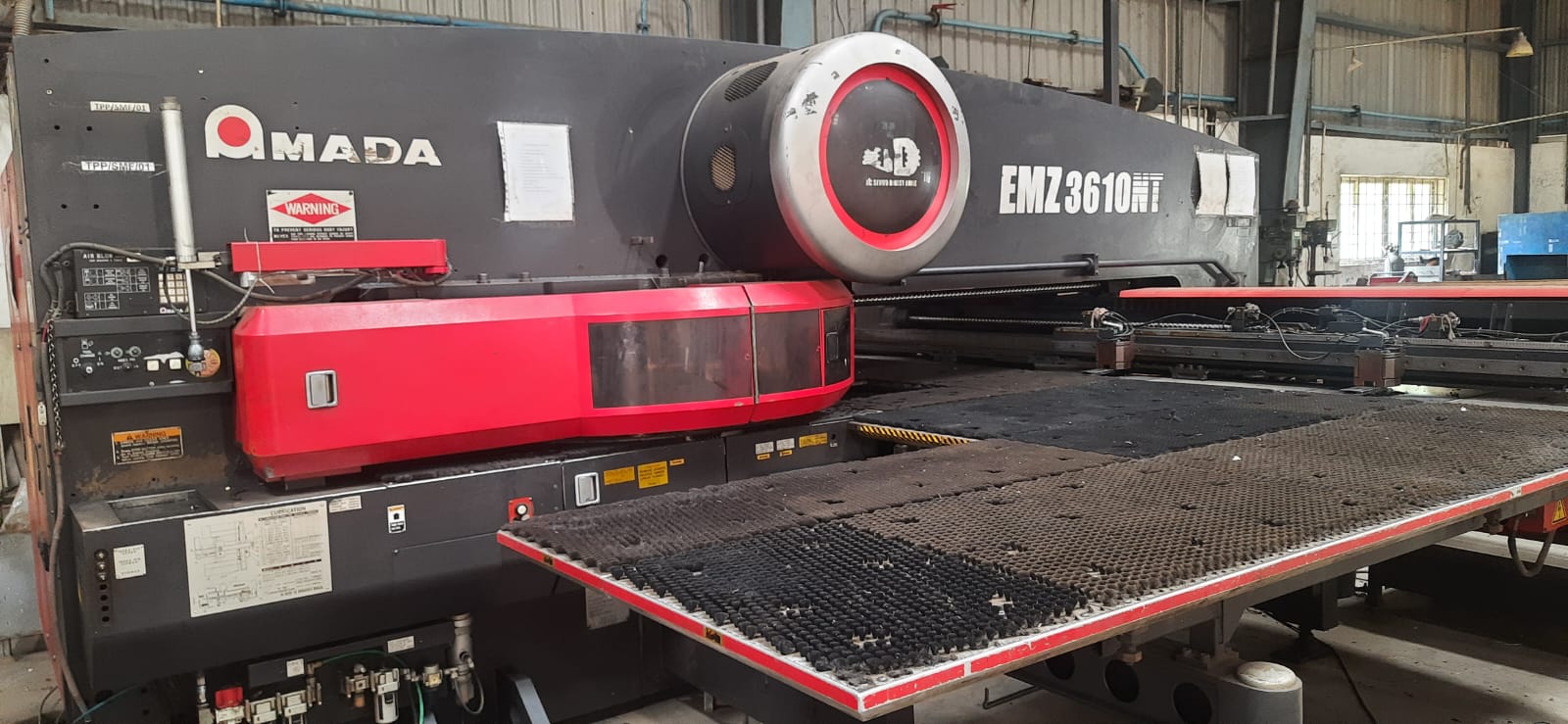 Turret punch press