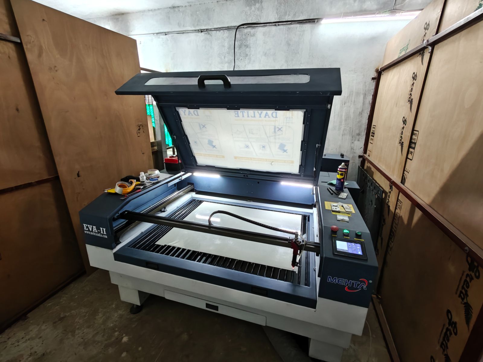 Co2 Laser cutting machine 130W 2