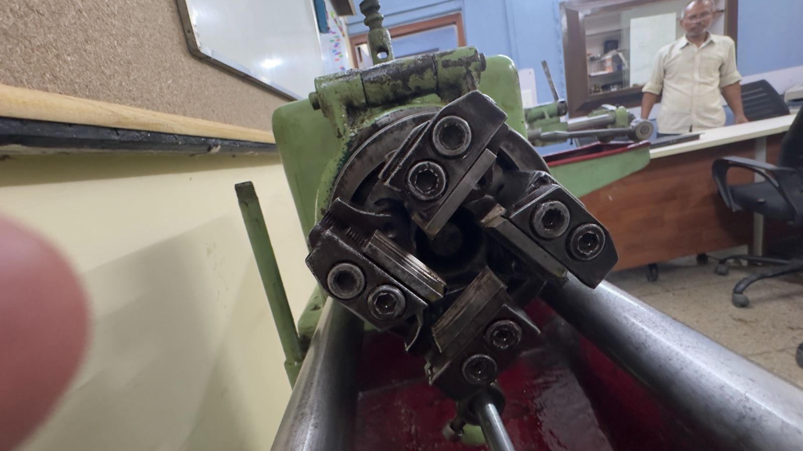 WEEREN GERMAN THREADING MACHINE 3