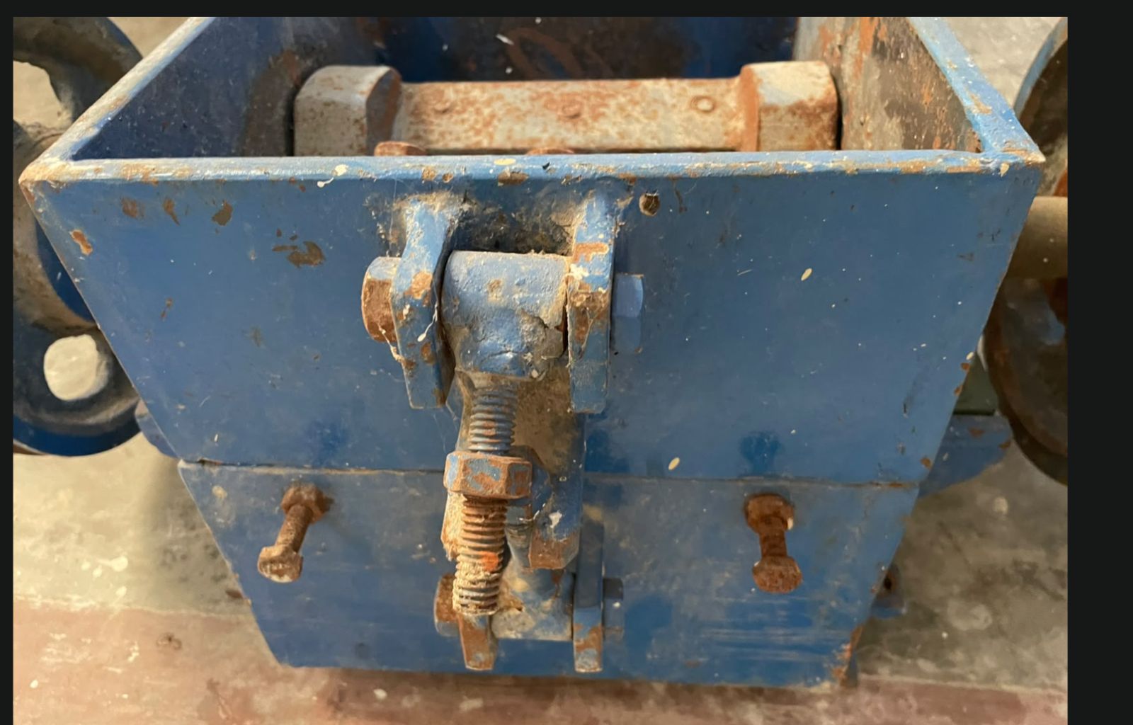 granules grinder 3