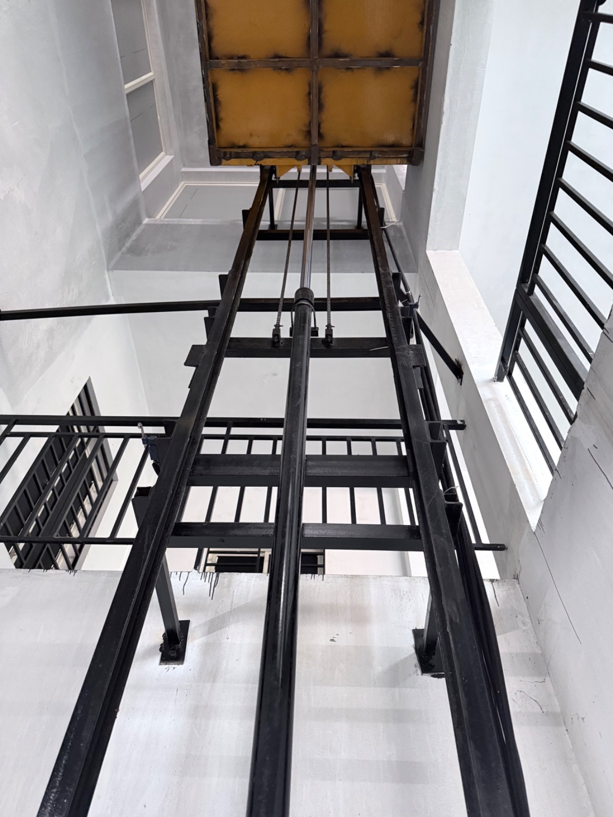 Hydraulic lift 3