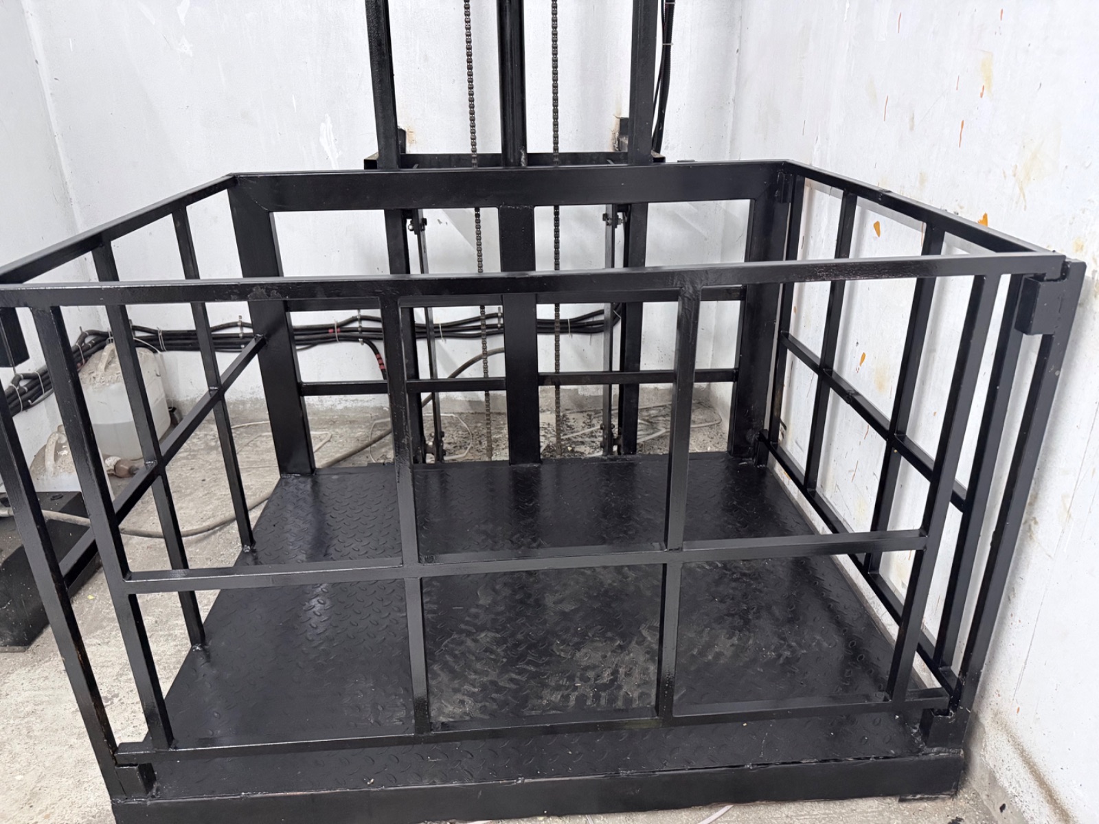 Hydraulic lift 4